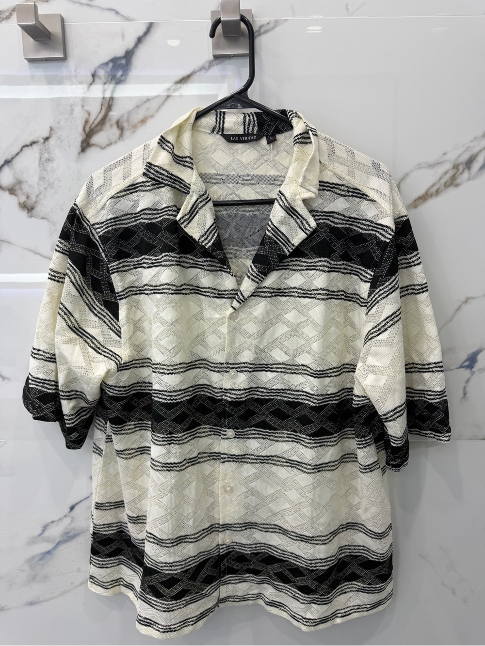 Veritas Black & Cream Striped Short-Sleeve Button-Down Shirt